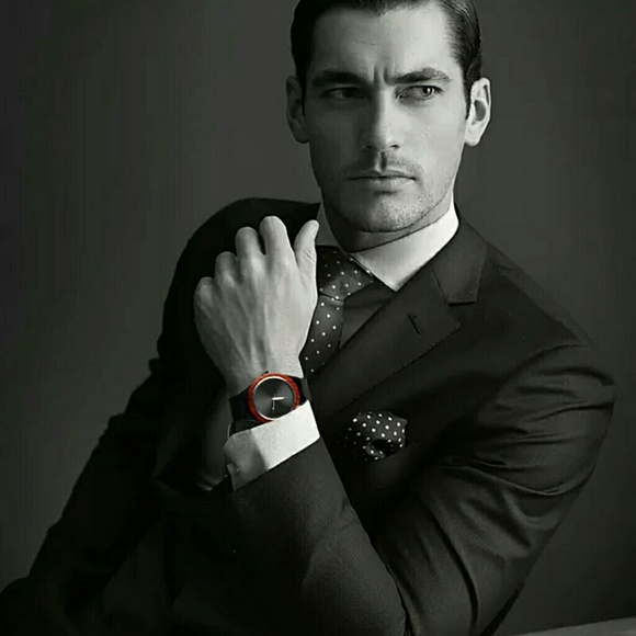 NEW MEN'S GENUINE BAMBOO WATCH W/LEATHER BAND - Picture 7 of 7